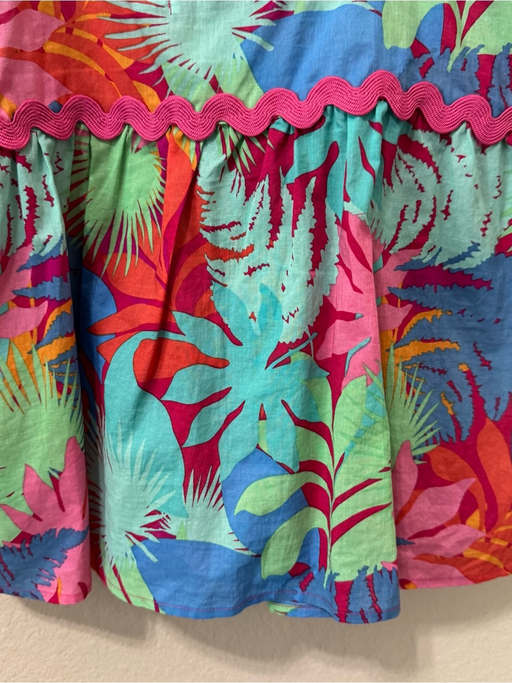 GREYLIN | Tropical Print Ruffle Tank Top with Ric Rac Size Small - Picture 10 of 12